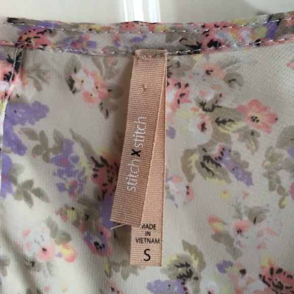 Nordstrom Floral Top - Picture 2 of 5