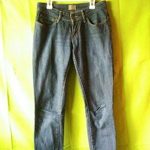 CLOSET CLOSING LOWEST PRICE EVER Levi's Jeans