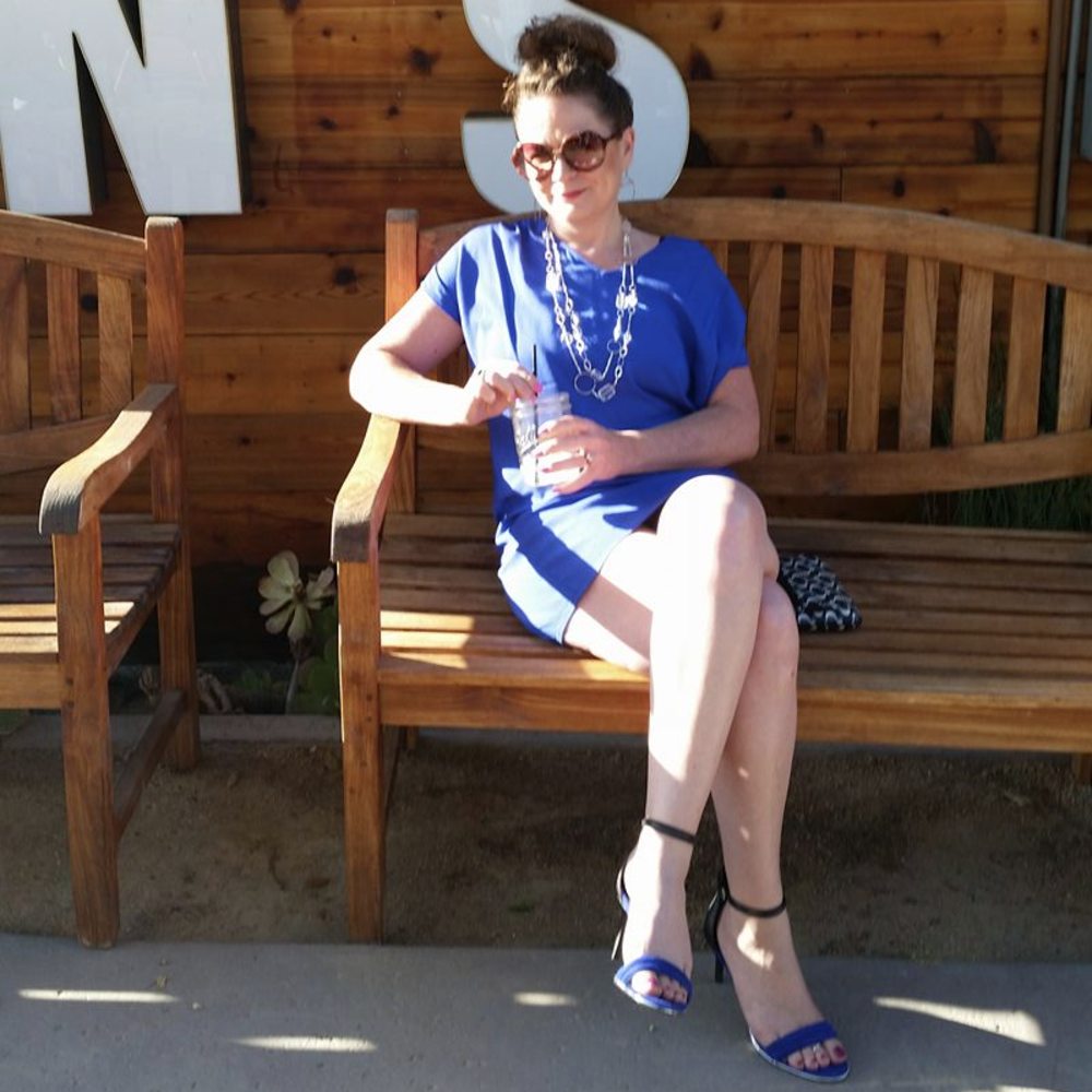 Meet your Posher *CALIFORNIA BON VIVANT* 5-Star!