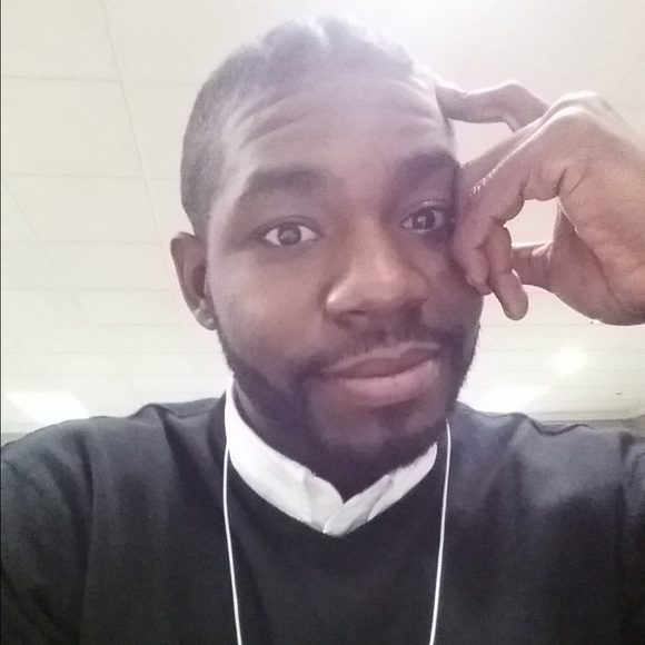 Meet your Posher, Cj - Picture 1 of 1