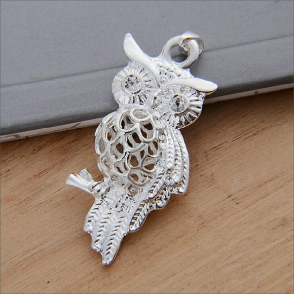 Silver owl pendant 925
