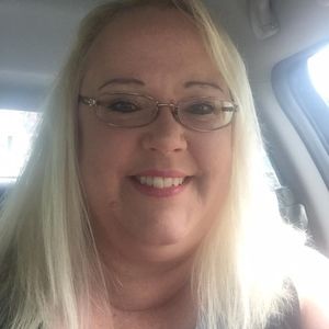 Meet your Posher, Laurie