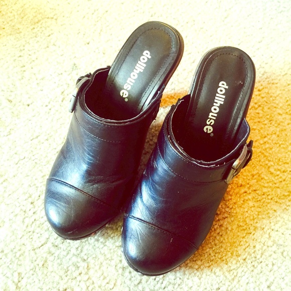 Fashion shoes, look as brand new