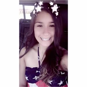 Meet your Posher, Isela