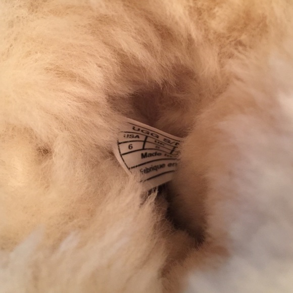 Little girls uggs Toddler size usa 6 - Picture 4 of 4