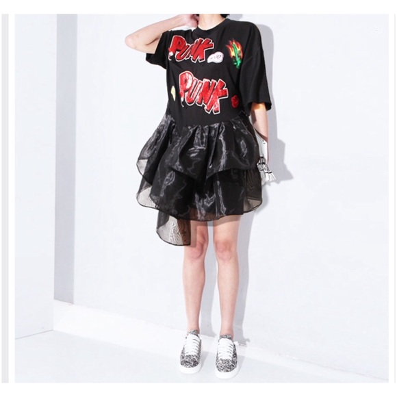 Funky Cute dress with sequins & mesh details - Picture 2 of 3