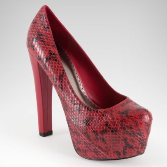 Bebe Red Hot pink Khloe snakeskin platform pumps - Picture 1 of 3