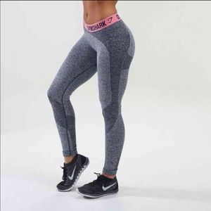SOLD Gym shark leggings