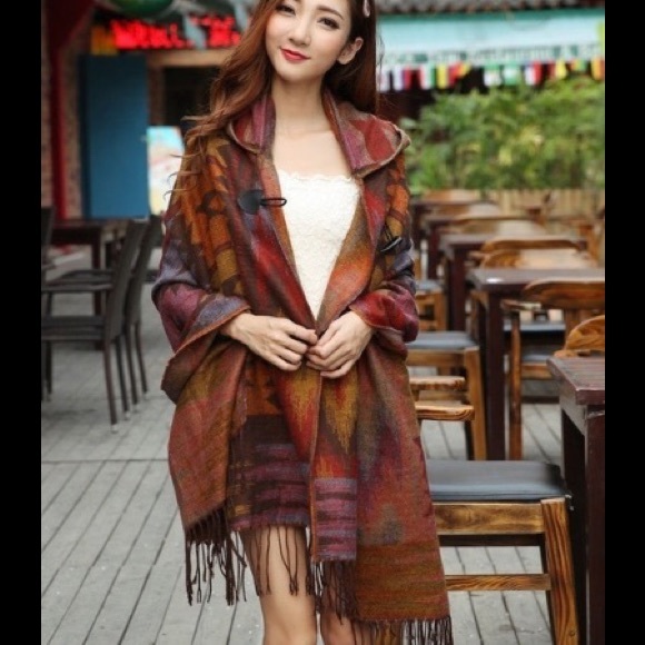 Boutique Jackets & Blazers - 🎉Cyber Monday Host Pick 🎉Gorgeous Poncho/Cape