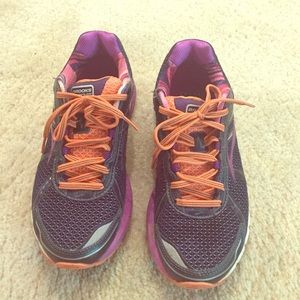Brooks Adrenaline GTS 15 Running Shoes