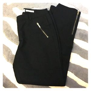 Michael Michael Kors gold zipper crop size 6