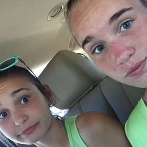 Meet your Posher, Courtney