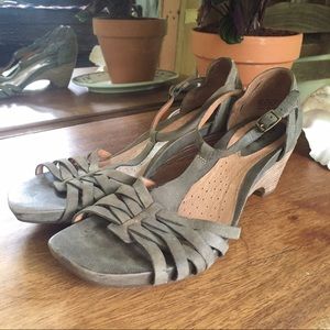 Clarks Artisan T-strap wedge Sandal