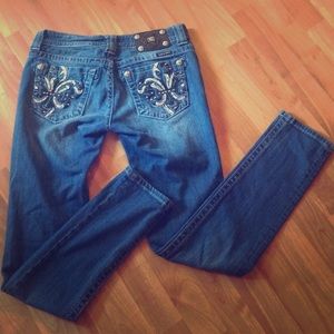 Miss Me skinny jeans!