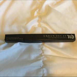 New urban decay 24/7 waterline eye pencil!