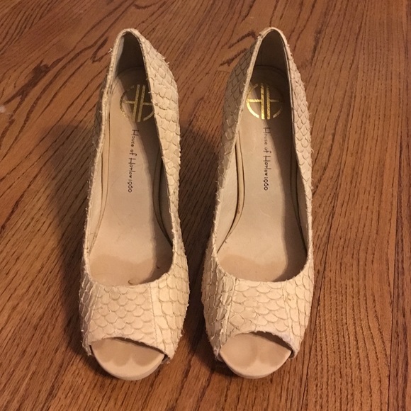 House of Harlow 1960 Wedges