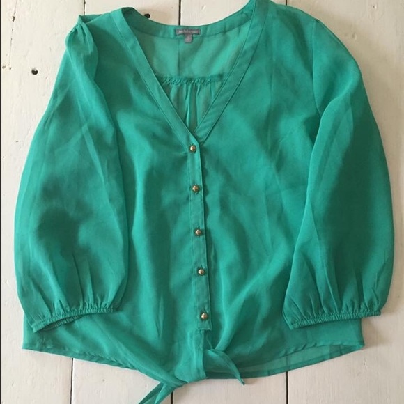 CHARLOTTE RUSSE • blouse