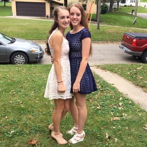 Meet your Posher, Ariel