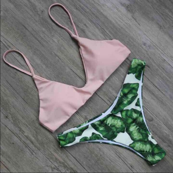 Brand new bikini set!