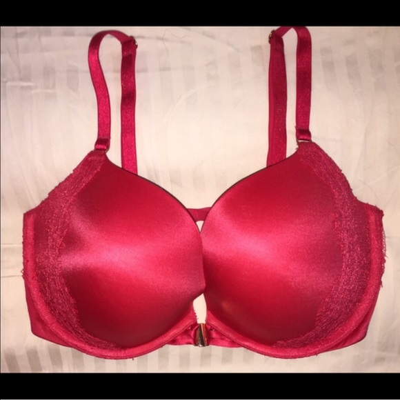 Front close, VS Very Sexy push-up, red 34DD. NWOT.