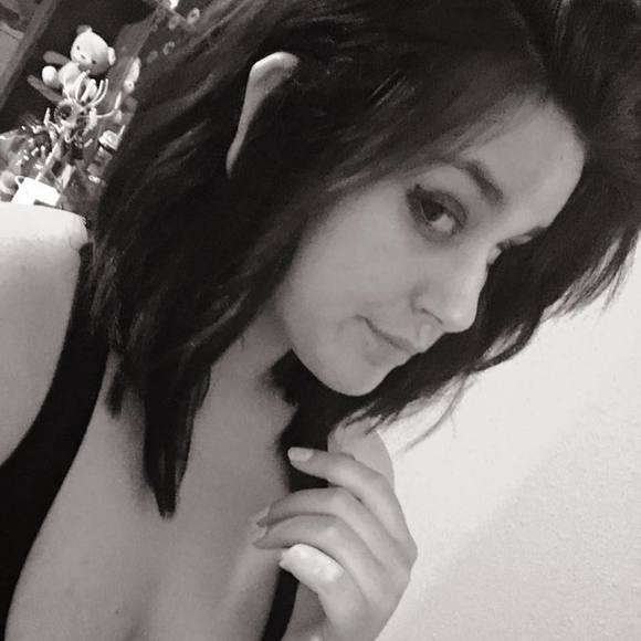 Meet your Posher, Katelyn