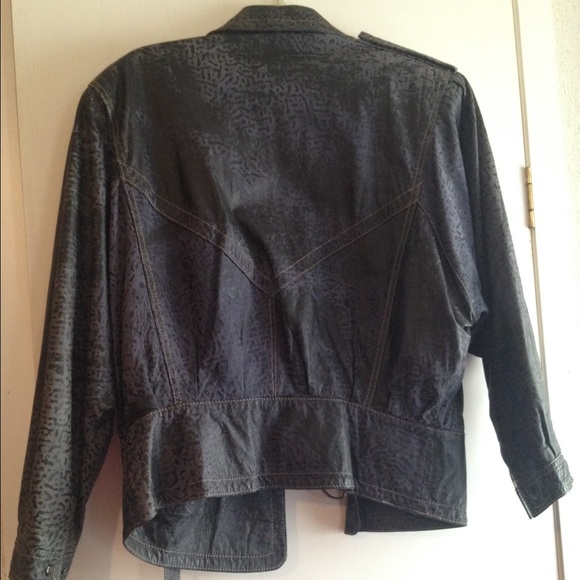 Leather jacket - Picture 2 of 4