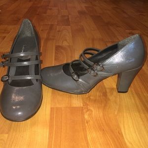 Gray Mary Jane style shoe!