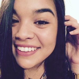 Meet your Posher, Roxanne