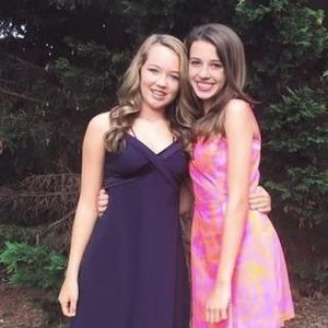 Meet your Posher, Elizabeth