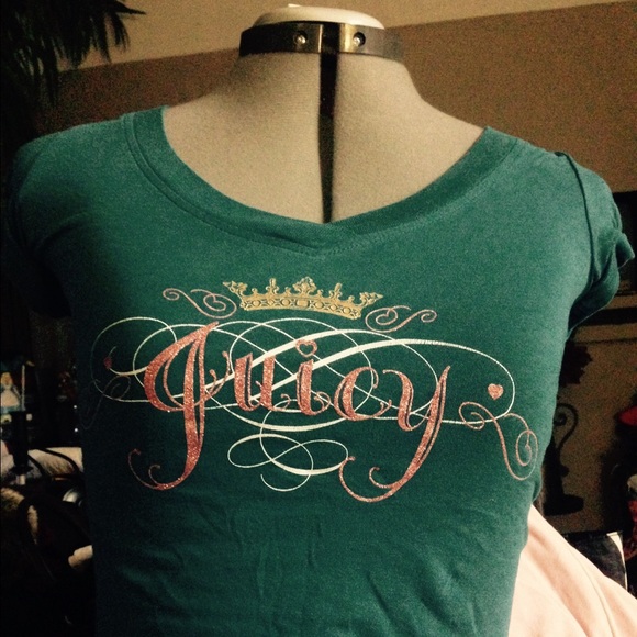 Juicy couture shirt teenager/women size p.