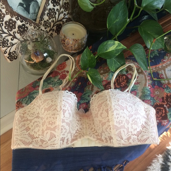 🍰 Lacy bra