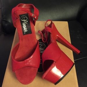Platform sexy pumps