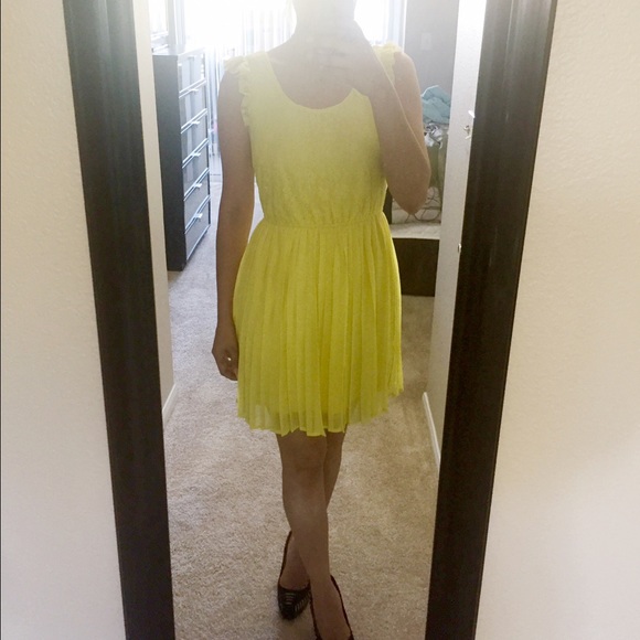 Cute Sleeveless lace flared pleated Summer dress - Picture 4 of 4