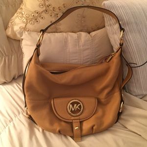 AUTHENTIC MICHAEL KORS | Peanut Butter Bag