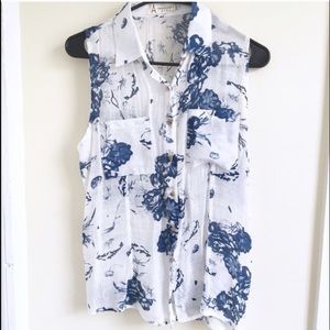 Floral Sleeveless Button Down Blouse