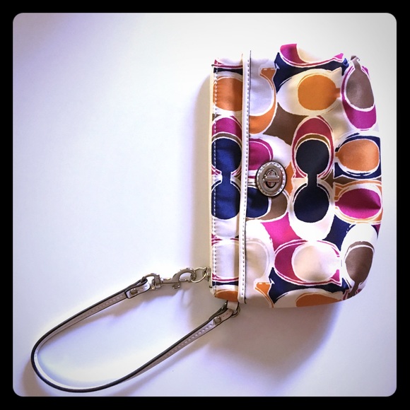 Coach | Colorful Wrislet / Clutch, Like New