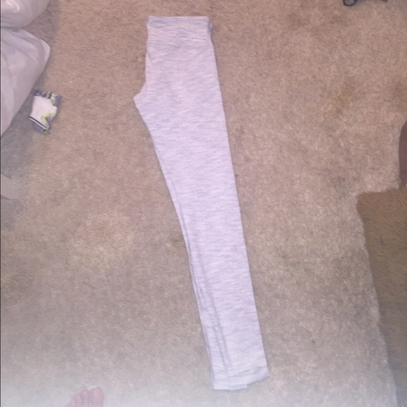 Wunder under lulu lemon leggings