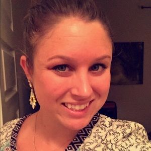 Meet your Posher, Dana