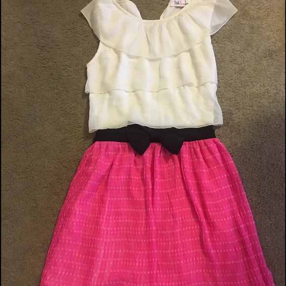 Dress - Picture 1 of 1