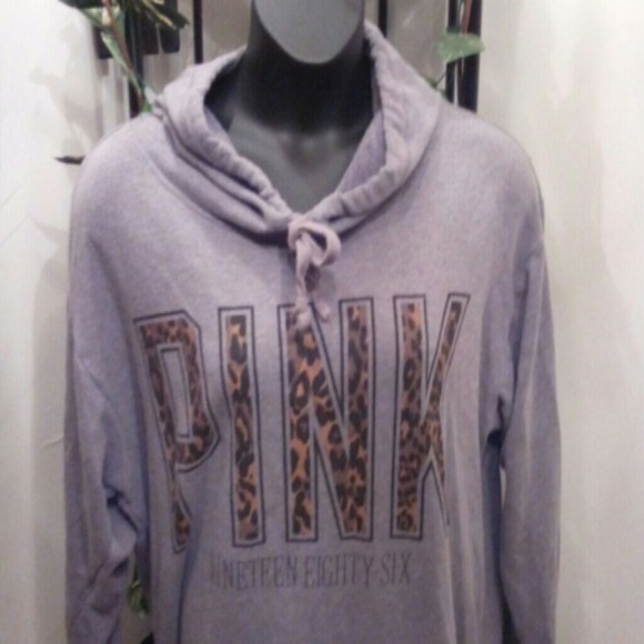 Rare hard-to-find vs Pink cheetah print hoodie