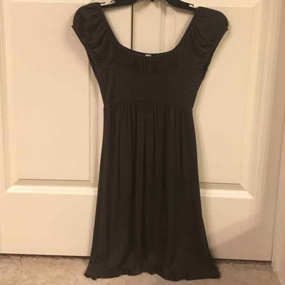 Alya Earth Green capped sleeve Small dress