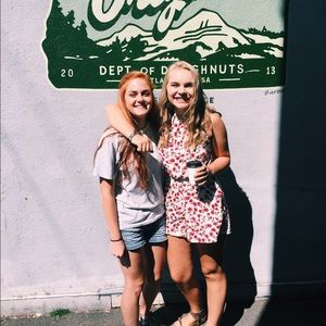 Meet your Posher, Holly