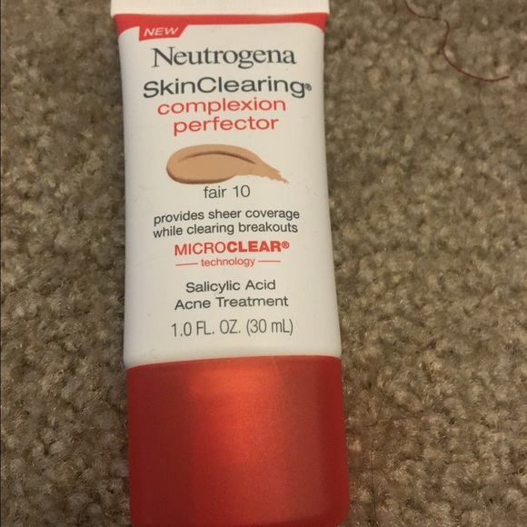 Skin complexion corrector - Picture 1 of 1