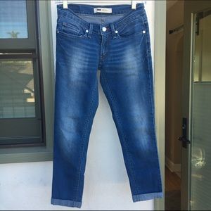 NEVER WORN Cropped (ankle) Levi Jeans