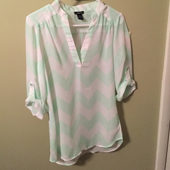 Sheer blouse - Picture 1 of 4