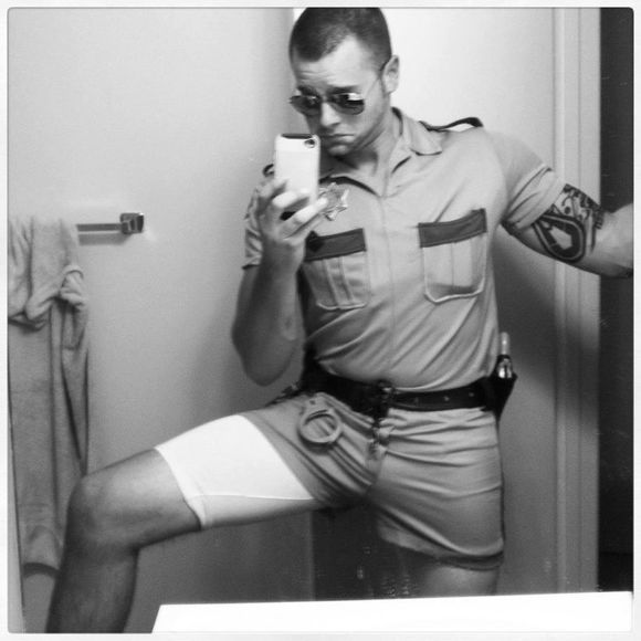 Meet your Posher, Tyler - Picture 1 of 1