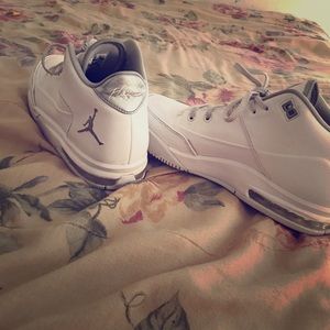 White Jordan's 6 1/2