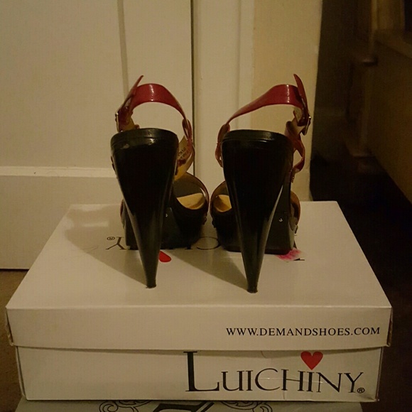 Shoes - Picture 3 of 3