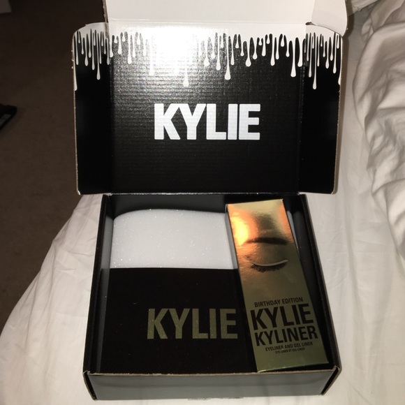 Kylie Cosmetics Kyliner Dark Bronze