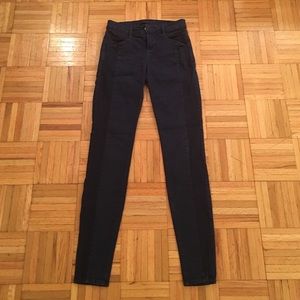 Will be gone in 24hrs! J Brand Kinsey skinny jeans
